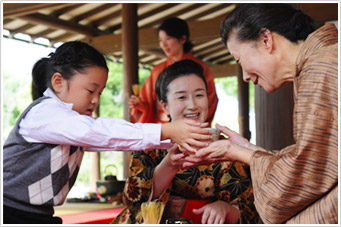 Tokyo Grand Tea Ceremony 2011  Tea Ceremony for Beginners at the Hama Rikyu Gardens